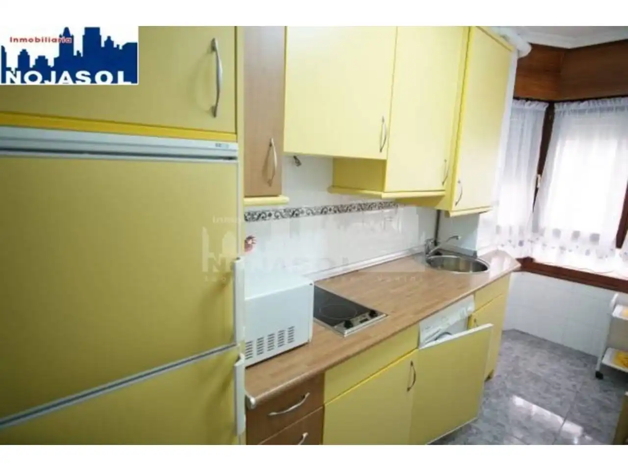 Cocina de Apartamento de alquiler en Noja con Calefacción, Terraza y Amueblado