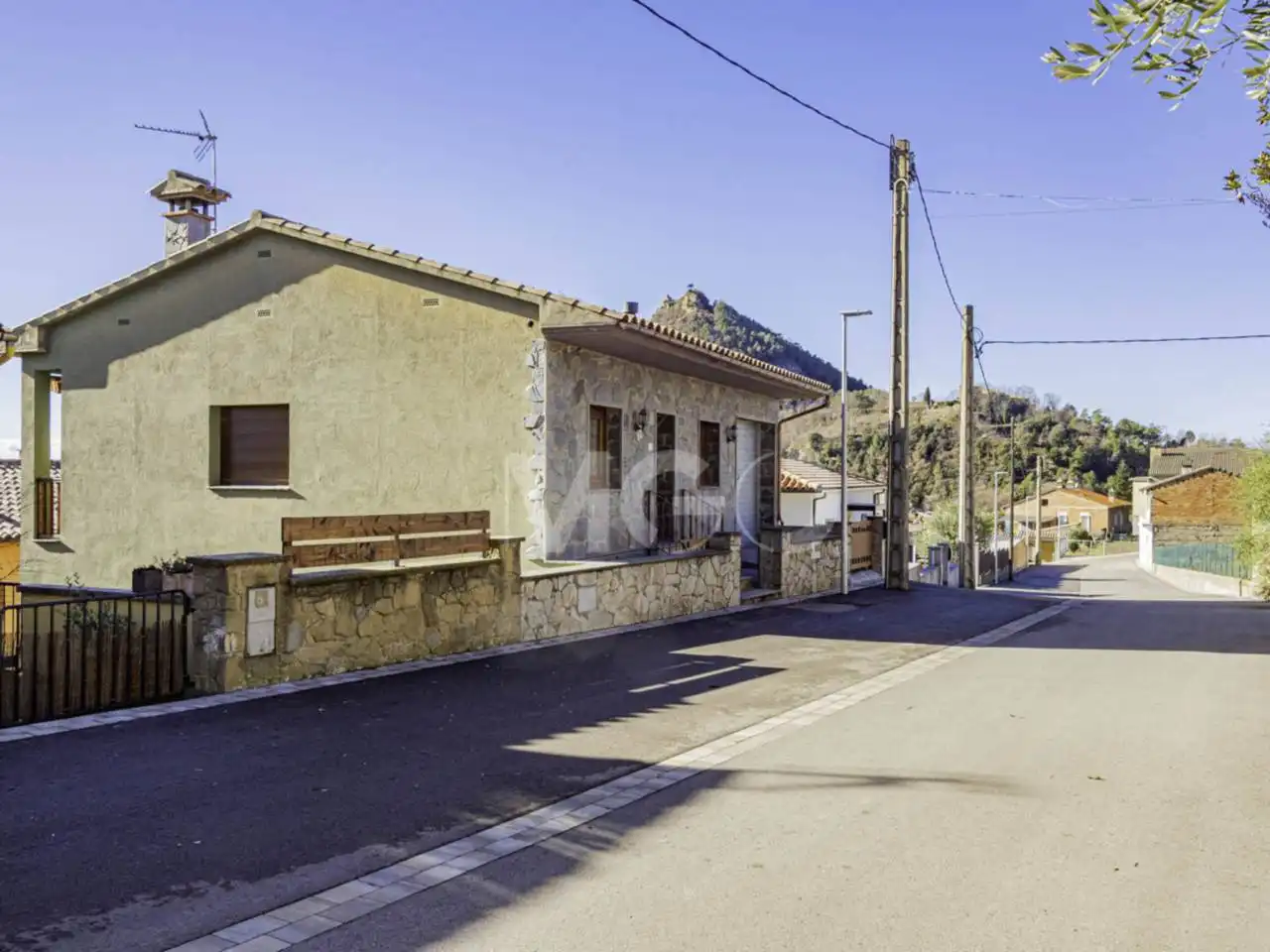 Houses for sale in Calle GUMBAU BESORA, Santa Maria de Besora