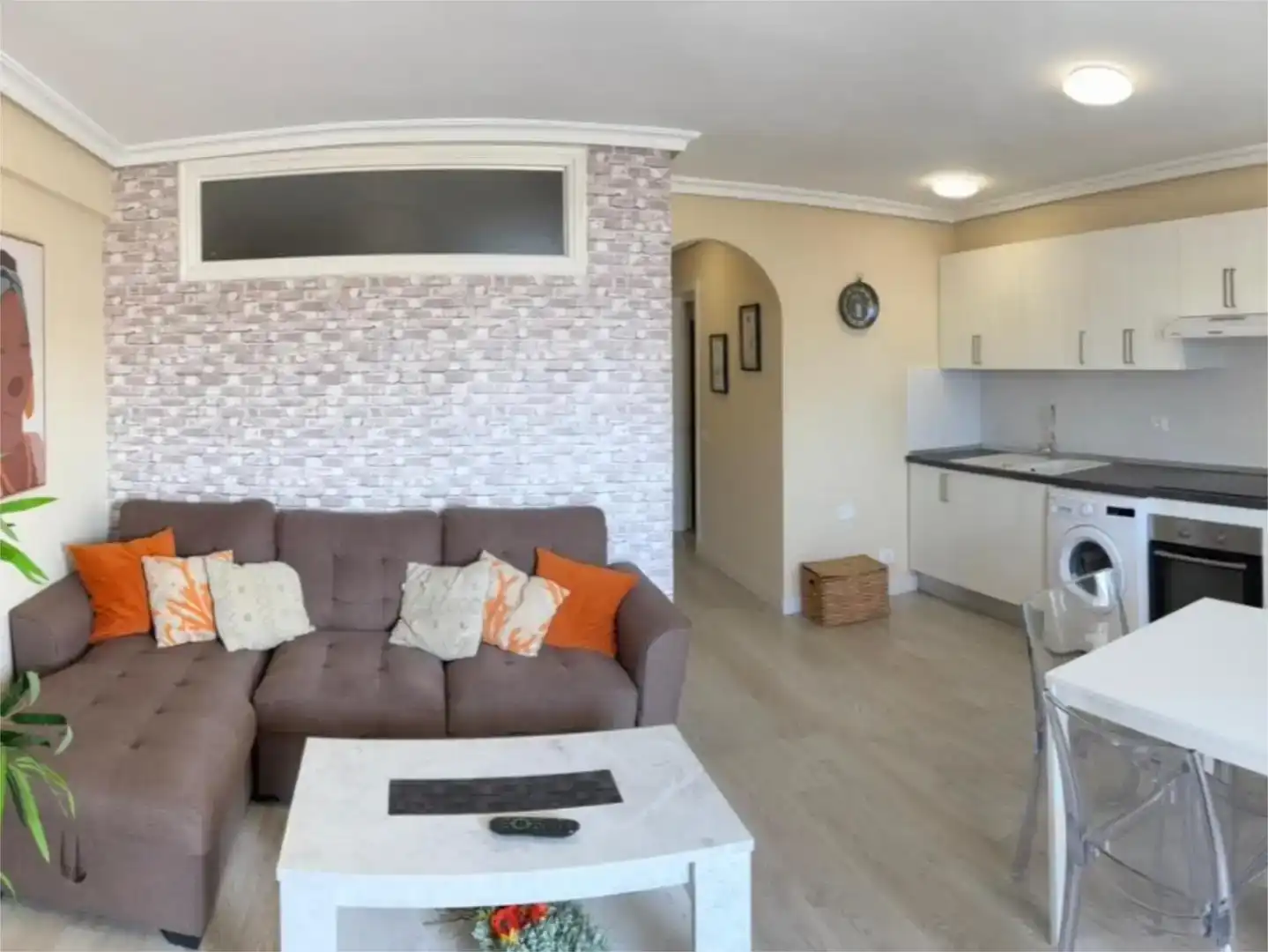 Wohnzimmer von Wohnung zur Miete in Arona mit Balkon