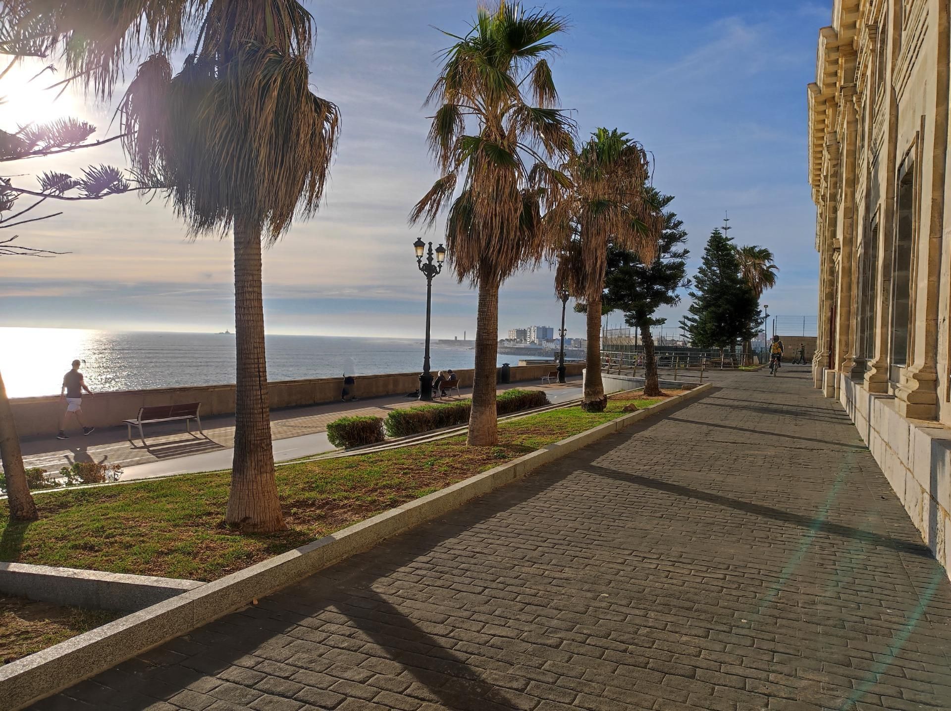 Exterior view of Building for sale in  Cádiz Capital
