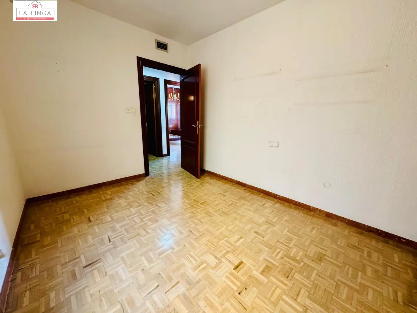 Bedroom of Flat for sale in Málaga  with Air Conditioner and Parquet flooring