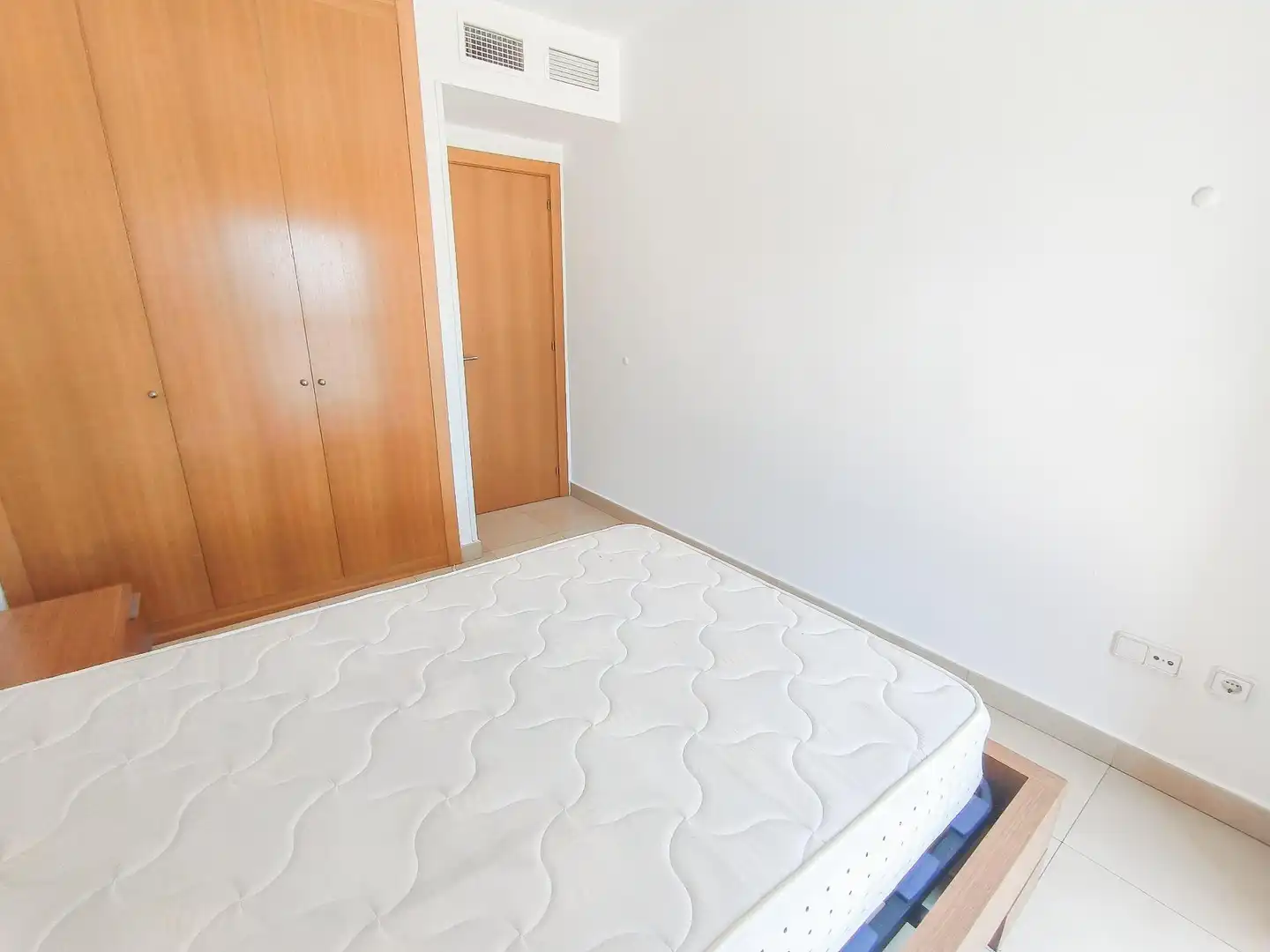 Schlafzimmer von Wohnungen zum Verkauf in Benidorm mit Klimaanlage, Heizung und Privatgarten