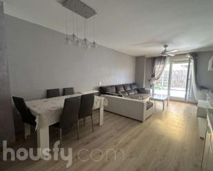 Sala d'estar de Planta baixa de lloguer en Parla amb Calefacció, Jardí privat i Parquet
