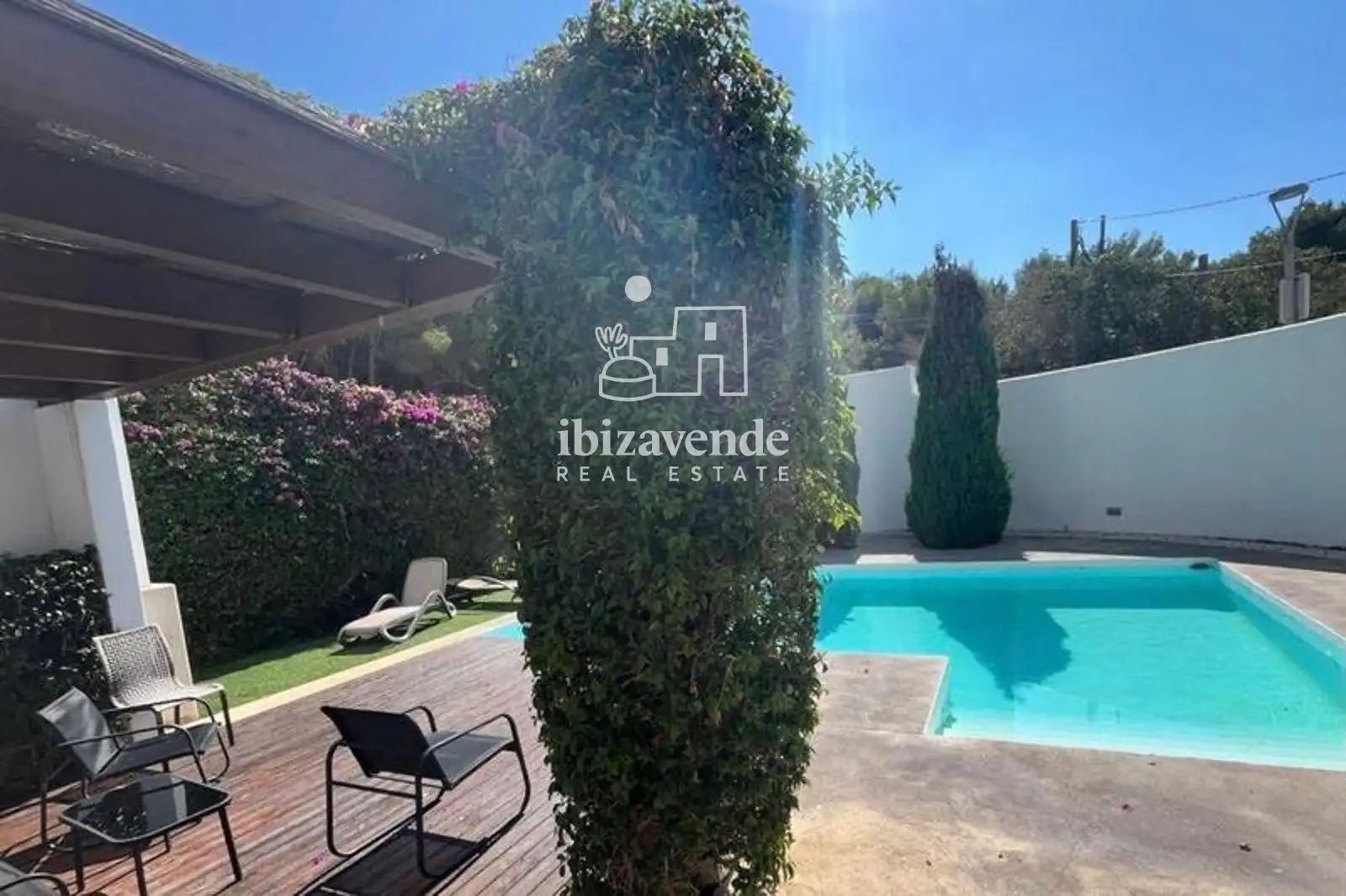 Casa adosada en venta en Mont Blanc, Santa Eulària