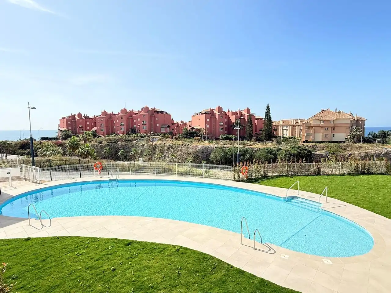 Jardín de Ático en venta en Torrox con Aire acondicionado, Calefacción y Trastero
