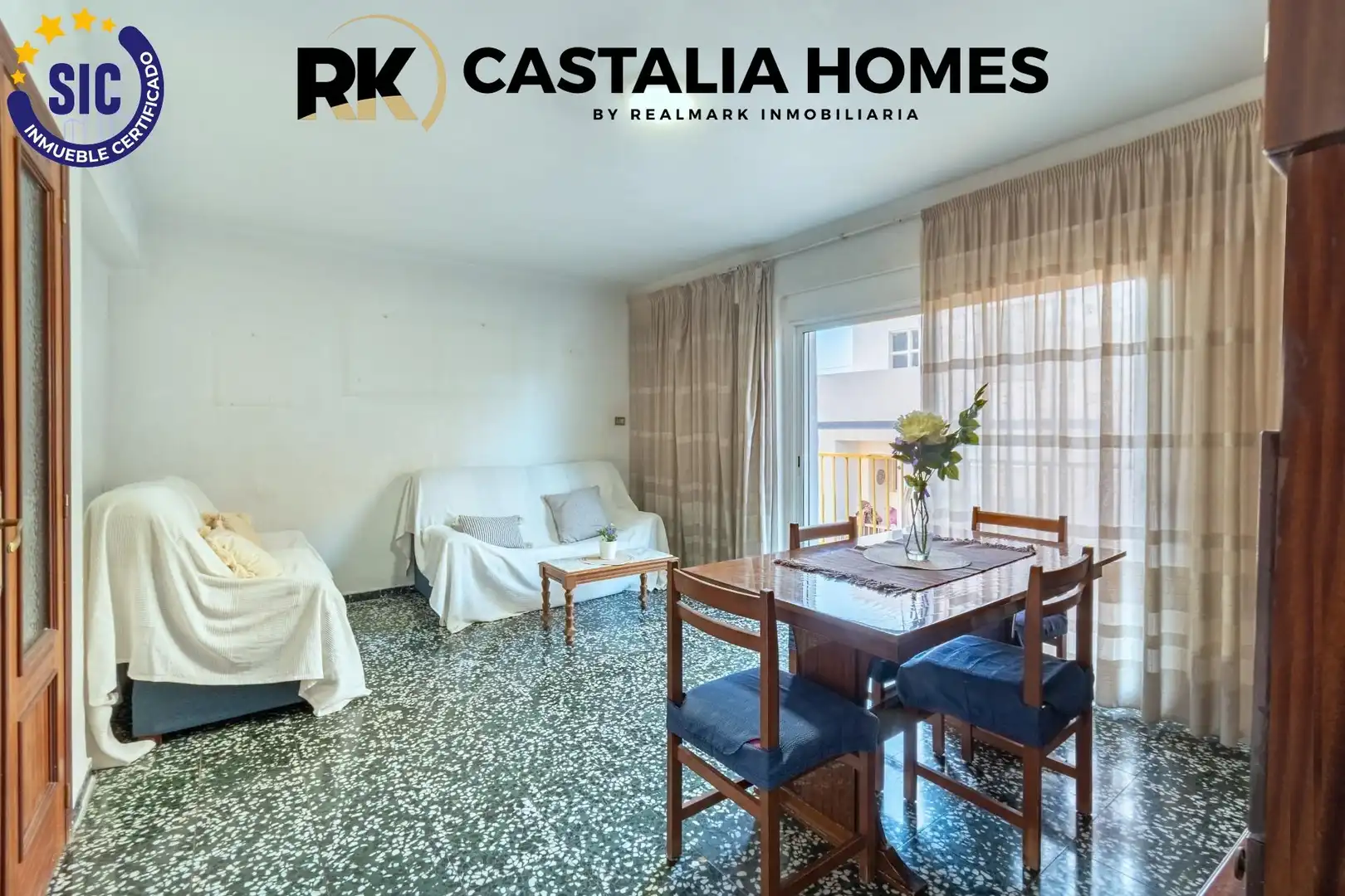 Vista exterior de Pis en venda en Castellón de la Plana / Castelló de la Plana amb Balcó