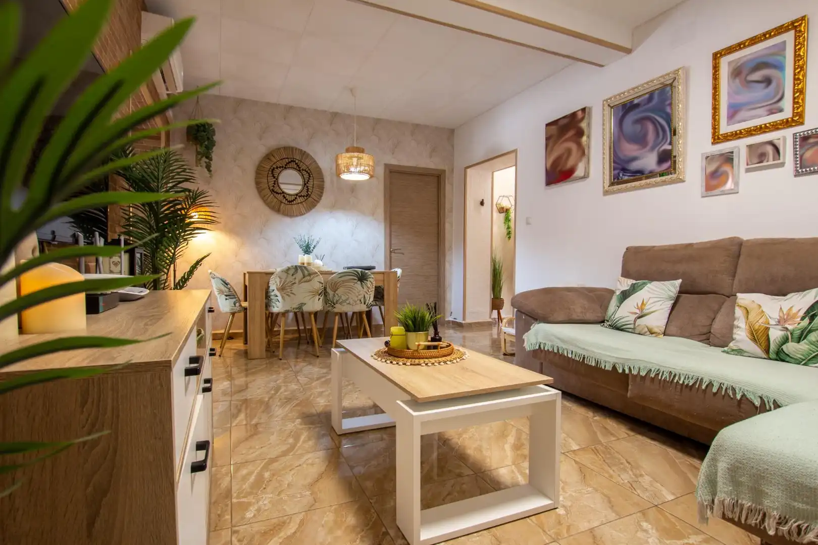 House with garden for sale in Casco Antiguo