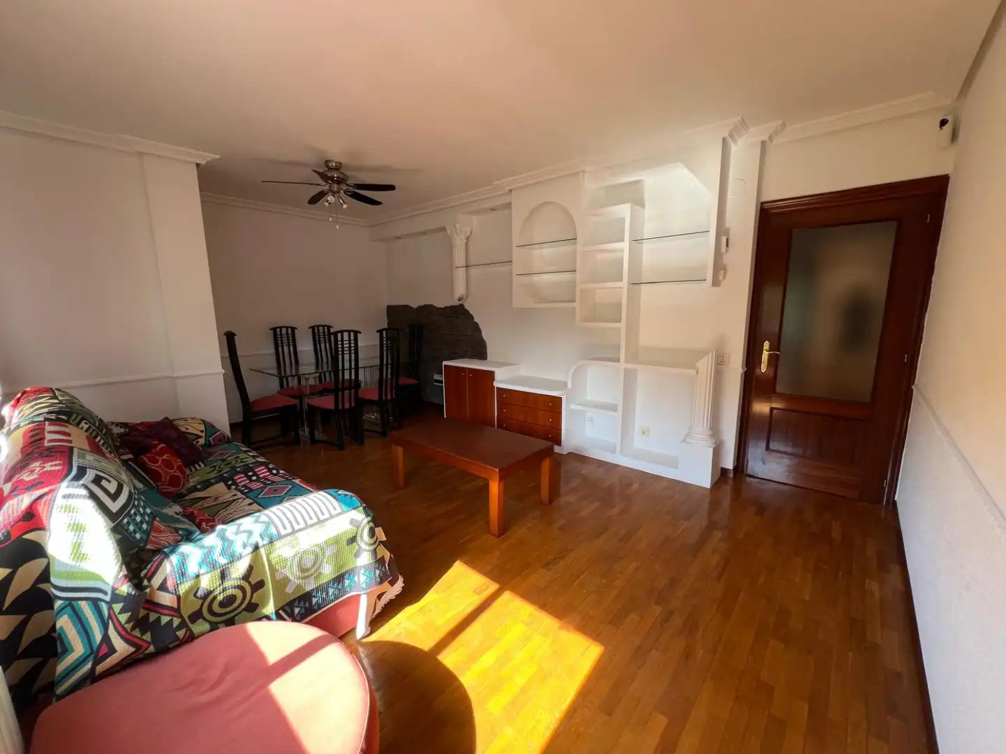 Sala de estar de Piso en venta en  Logroño con Calefacción, Terraza y Balcón