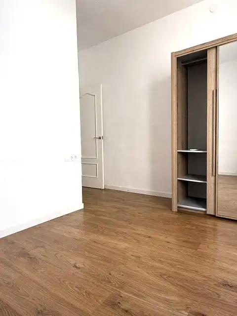 Dormitori de Pis en venda en Sant Boi de Llobregat amb Aire condicionat, Calefacció i Parquet