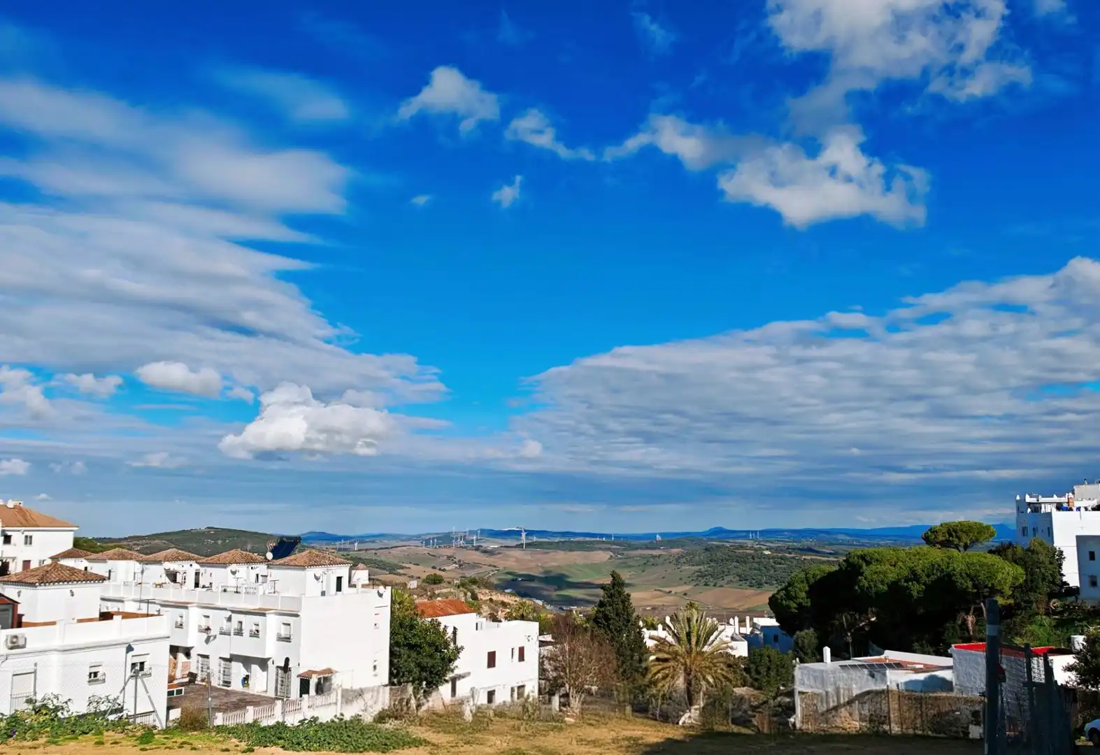 Vista exterior de Casa o xalet en venda en Vejer de la Frontera amb Aire condicionat, Terrassa i Moblat