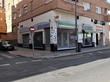 Local comercial de lloguer a Carrera del Mami