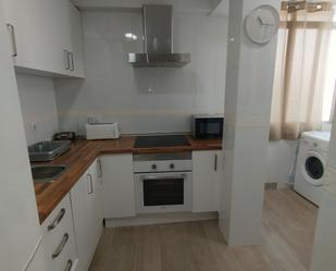 Kitchen of Flat for sale in  Sevilla Capital  with Air Conditioner, Heating and Parquet flooring