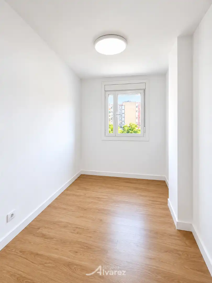Piso con ascensor en venta en Avinguda de la Mediterrània, imagen 4