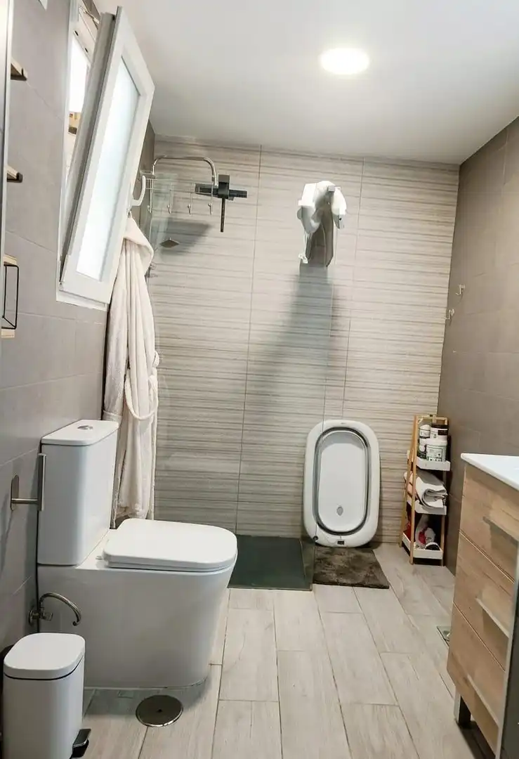 Bathroom of Houses for sale in Elda