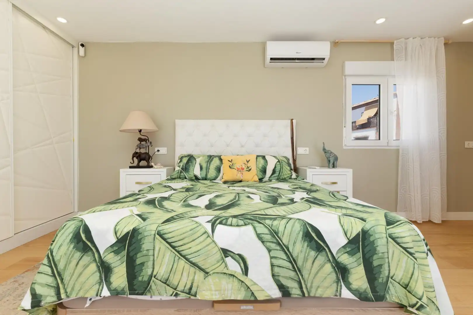 Habitación de Casa o chalet en venta en Málaga con Aire acondicionado, Jardín privado y Terraza
