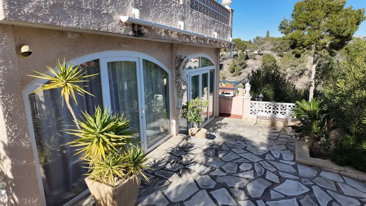 Jardín de Casa o chalet en venta en L'Alfàs del Pi con Aire acondicionado, Calefacción y Jardín privado