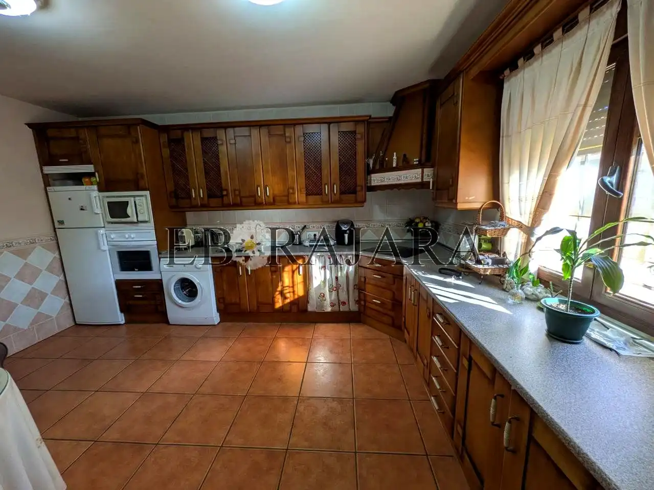 Casa amb piscina en venda a Calle la Amistad, imagen 13