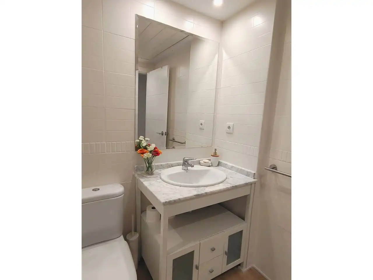 Baño de Piso de alquiler en Valencia con Aire acondicionado, Calefacción y Balcón