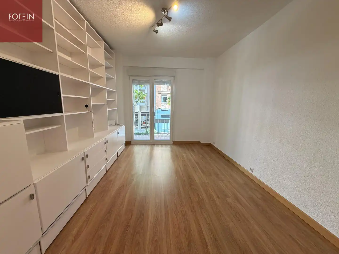 Sala de estar de Piso de alquiler en Madrid con Calefacción, Terraza y Trastero