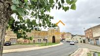 Vista exterior de Casa o xalet en venda en Santo Domingo de la Calzada amb Calefacció, Terrassa i Traster