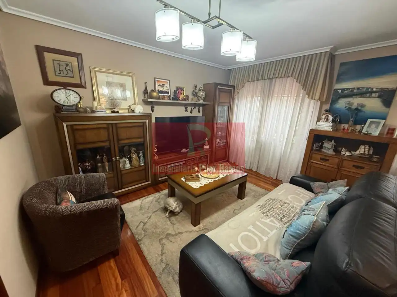Sala d'estar de Casa o xalet en venda en San Andrés del Rabanedo amb Calefacció, Jardí privat i Terrassa