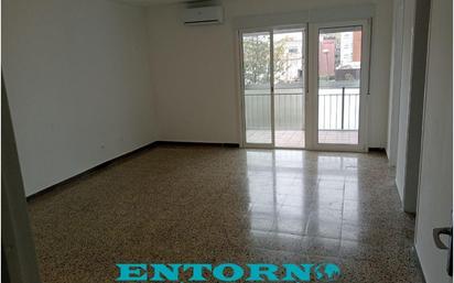 Living room of Flat for sale in Mollet del Vallès  with Air Conditioner, Heating and Terrace