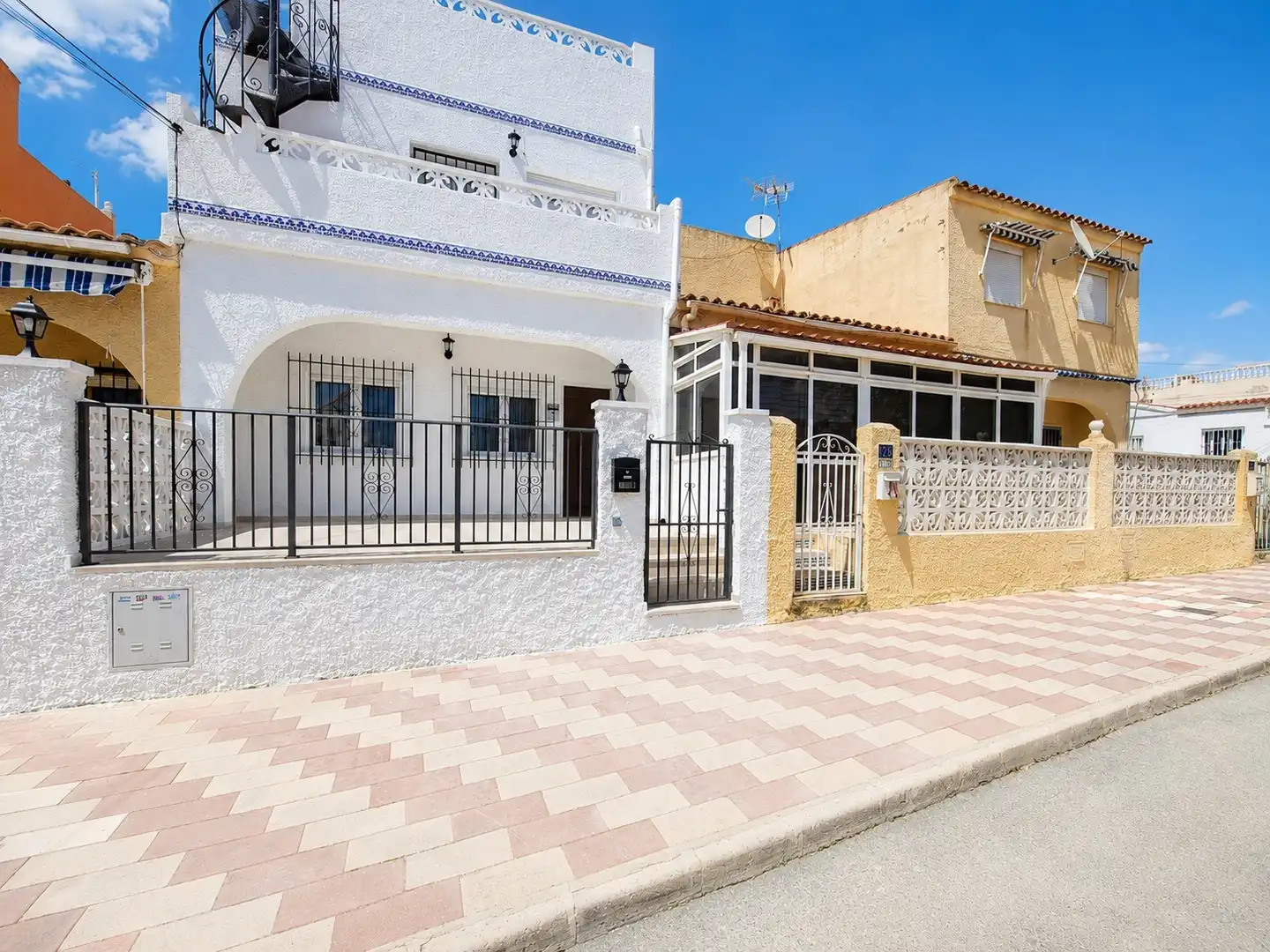 Reihenhaus mit Terrasse zum Verkauf in San Fulgencio