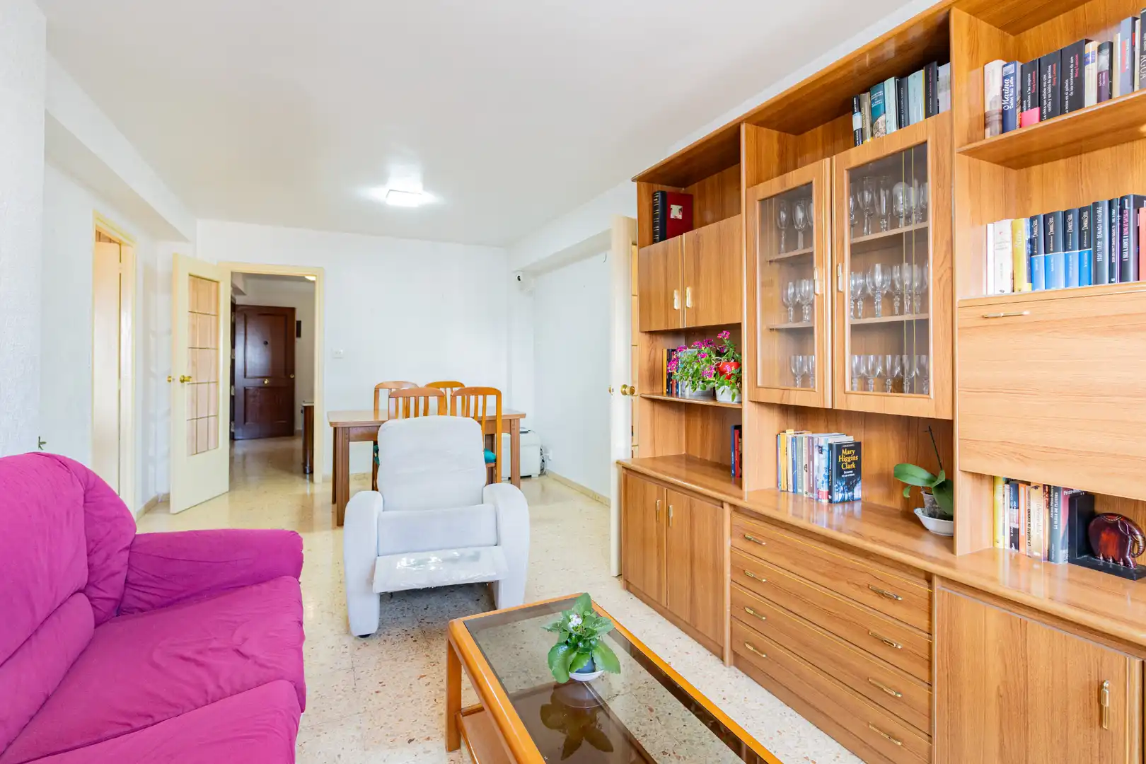Living room of Flat for sale in Valencia  with Air Conditioner, Furnished and Oven