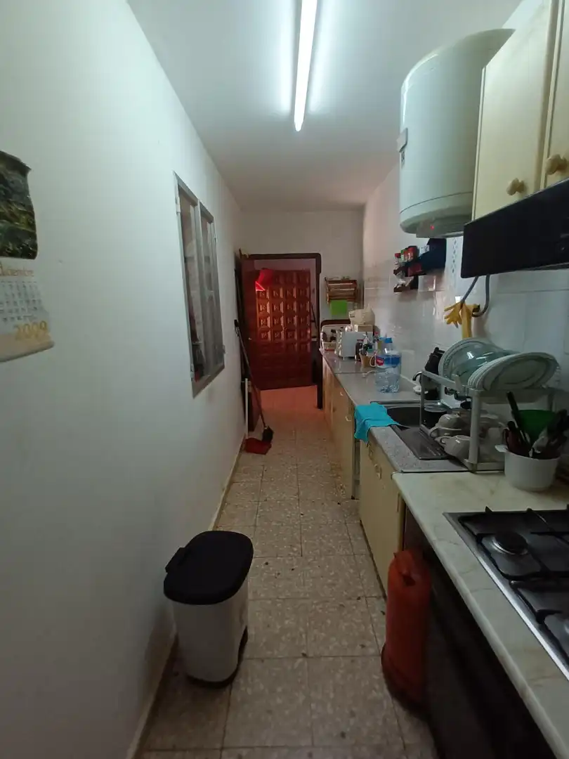 Cuina de Casa o xalet en venda en Hontoba amb Calefacció, Jardí privat i Terrassa