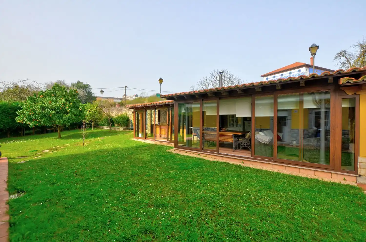 Jardín de Casa o chalet en venta en Avilés con Calefacción, Terraza y Trastero