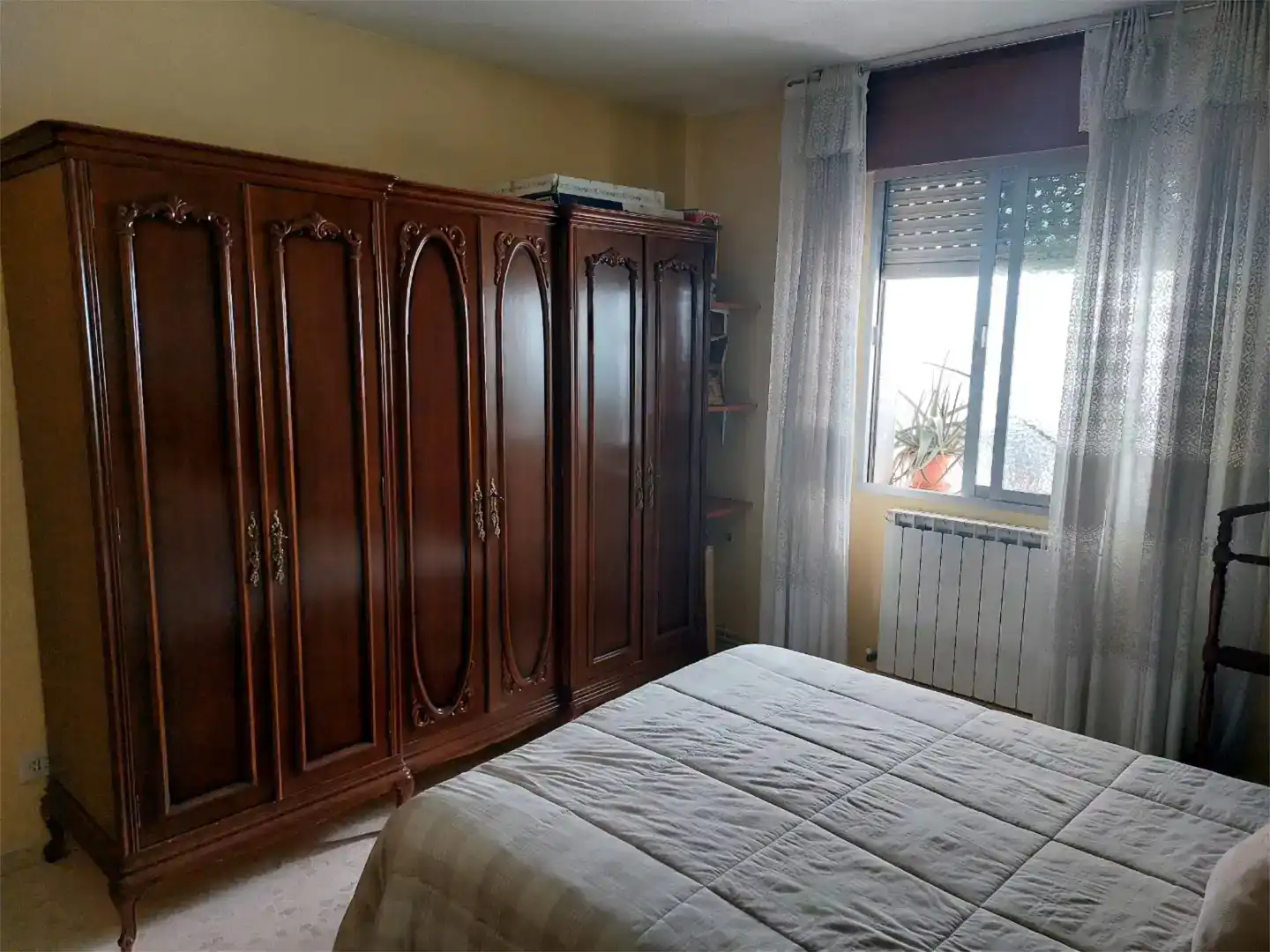 Dormitori de Pis en venda en Alcalá la Real amb Balcó