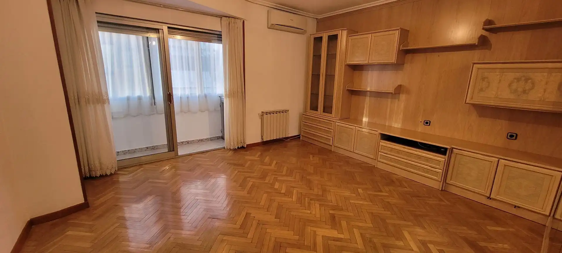 Living room of Flat for rent in Madrid  with Air Conditioner, Heating and Terrace