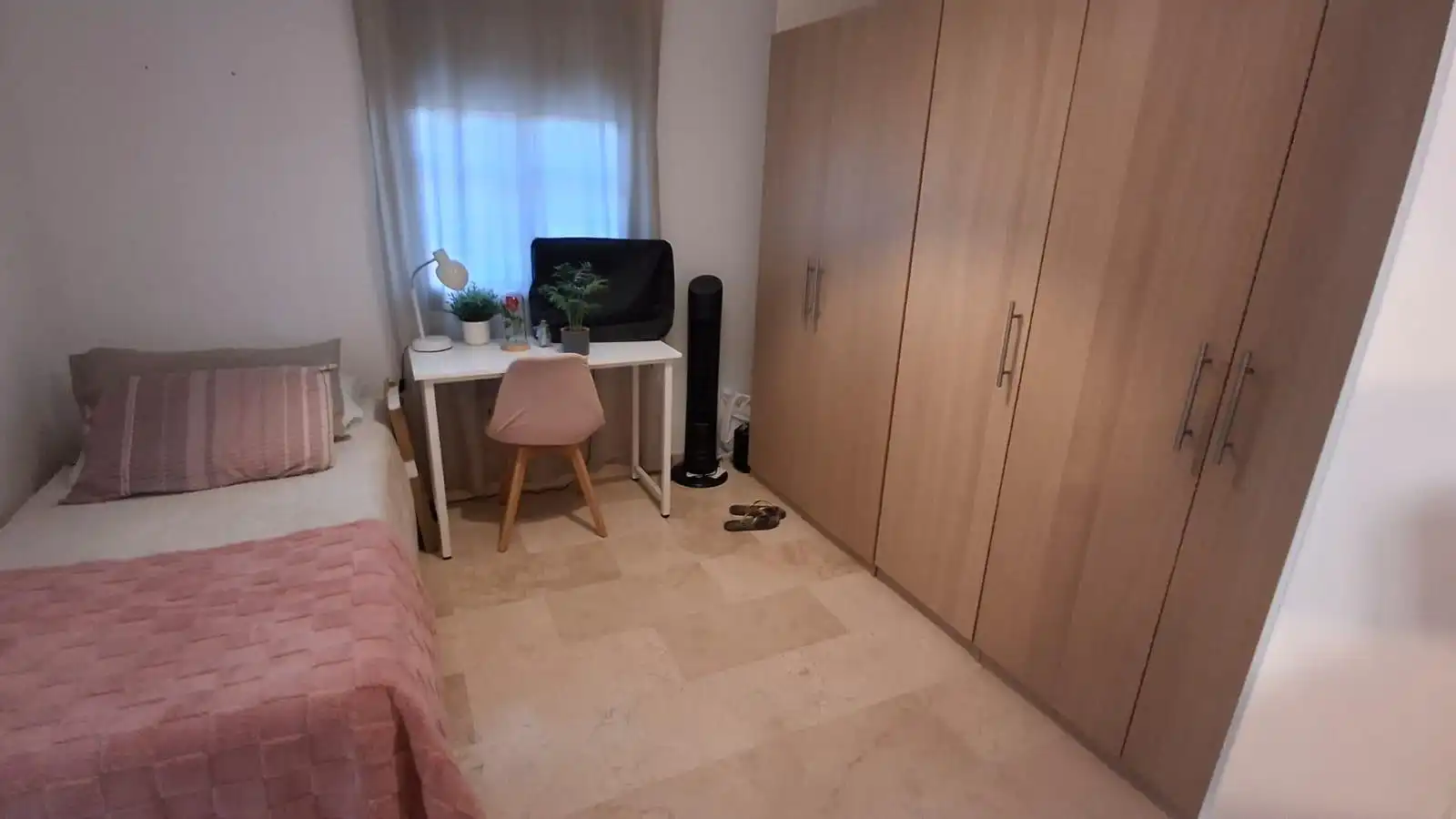 Dormitori de Apartament de lloguer en Mijas amb Aire condicionat, Calefacció i Terrassa