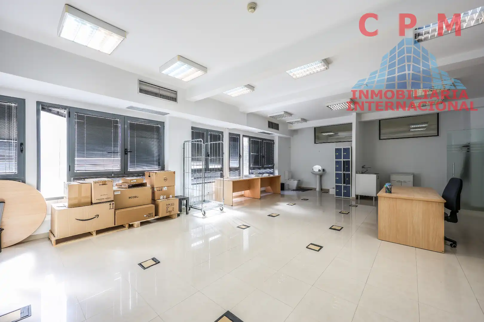 Office for sale in Madrid  with Air Conditioner, Heating and Terrace