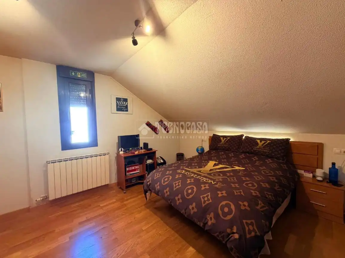 Habitación de Piso en venta en Valdepeñas con Aire acondicionado, Calefacción y Terraza