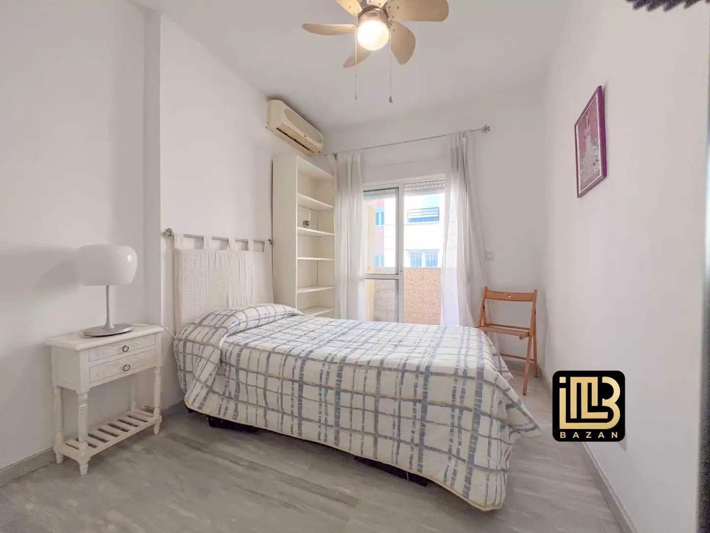 Habitación de Piso de alquiler en Málaga con Aire acondicionado, Terraza y Amueblado