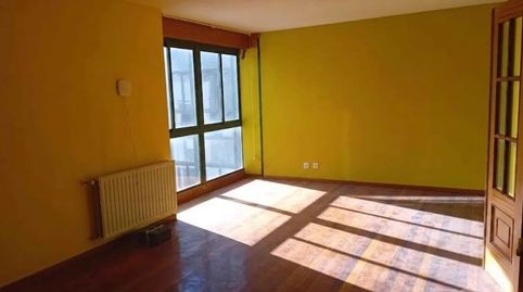 Foto 3 de Piso en venta en Avenida Da Maía, 13, Bertamirans, Ames