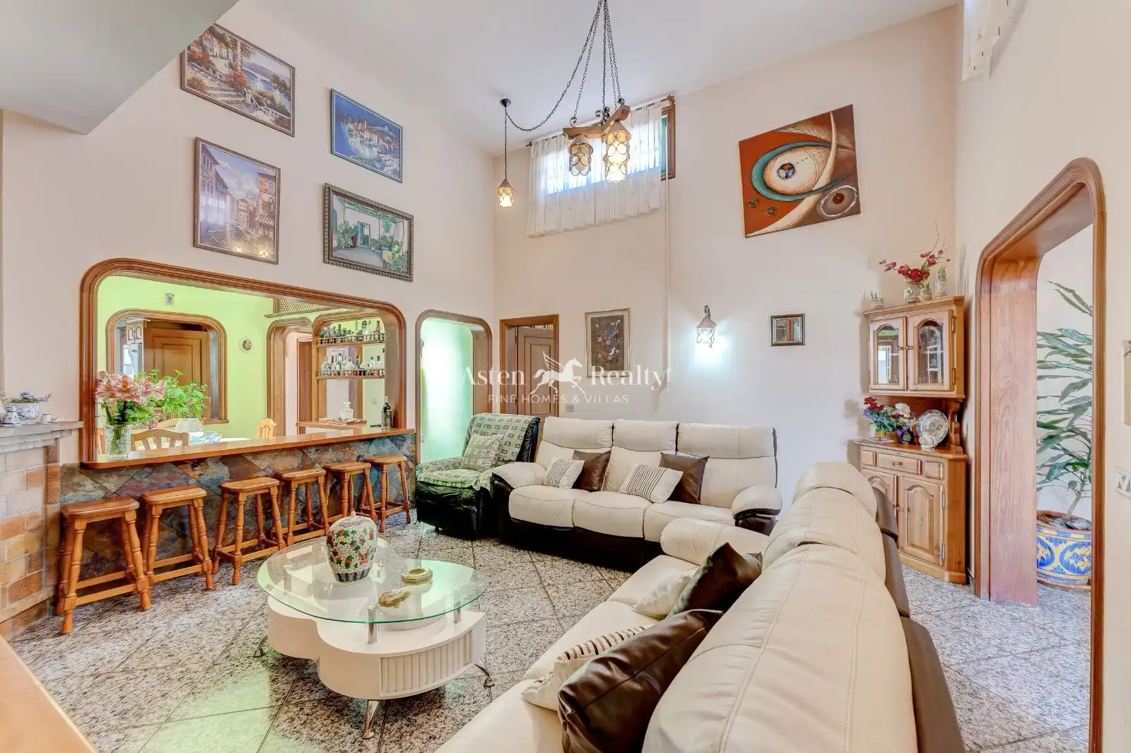 Sala d'estar de Casa o xalet en venda en Adeje amb Terrassa, Traster i Moblat