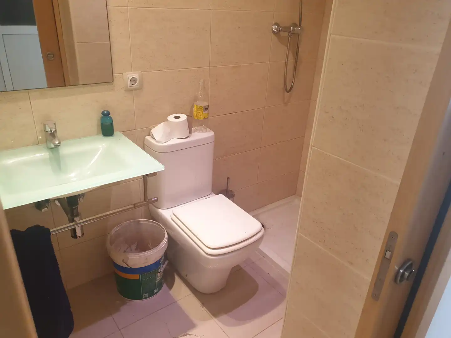 Baño de Local en venta en Sant Boi de Llobregat