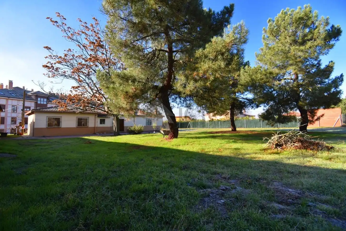 Jardí de Casa o xalet en venda en Olmedo amb Calefacció, Jardí privat i Moblat
