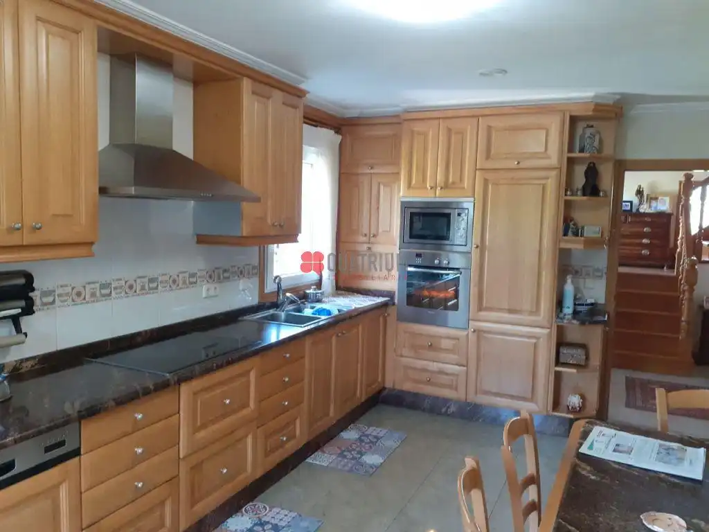 Cocina de Casa o chalet en venta en Santiago de Compostela  con Calefacción, Terraza y Trastero