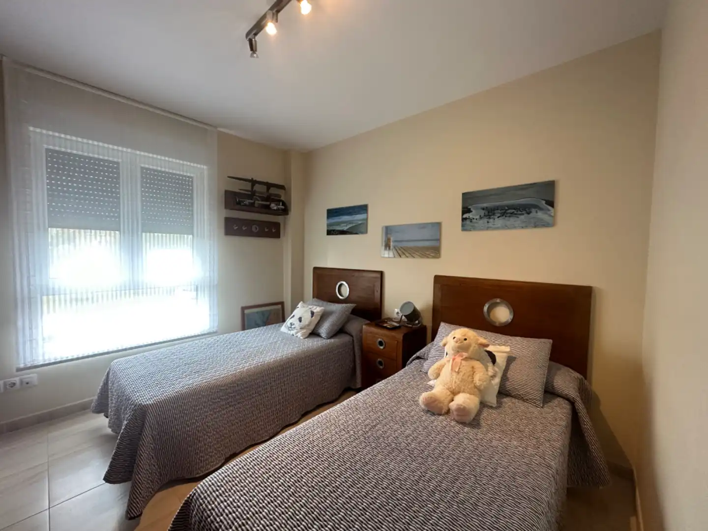 Habitación de Apartamento de alquiler en Ribeira con Amueblado