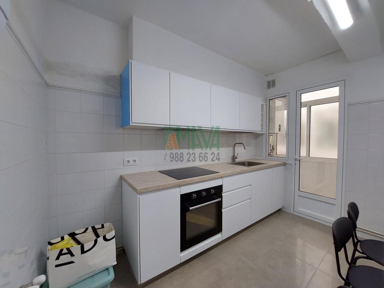 Kitchen of Flat for sale in Ourense Capital   with Heating and Storage room
