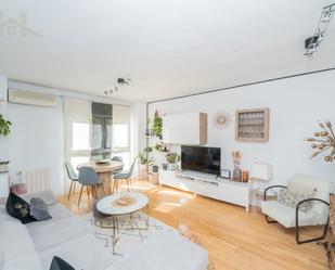 Living room of Flat for sale in Leganés  with Air Conditioner, Heating and Furnished