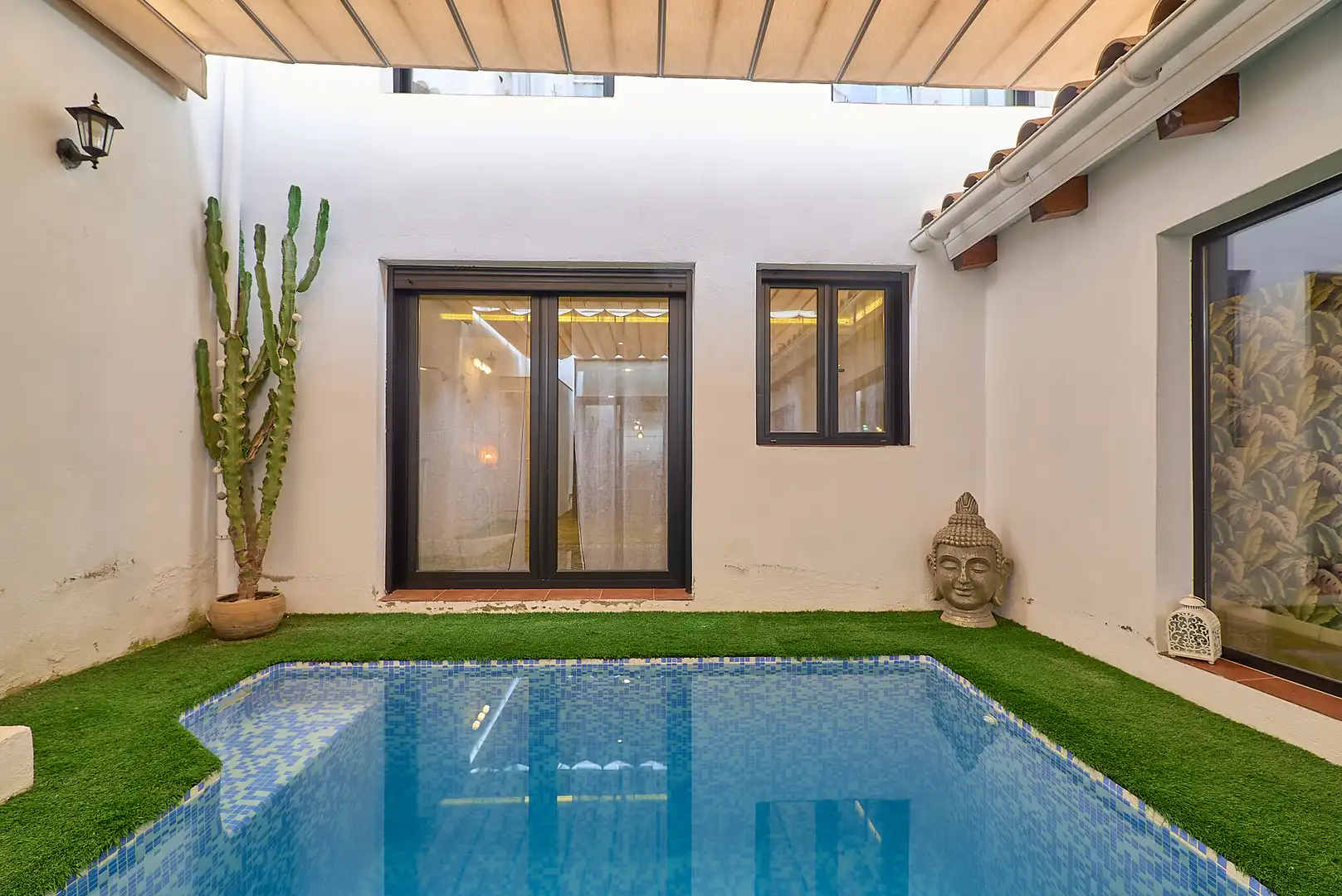 Piscina de Apartament de lloguer en Valencia amb Aire condicionat, Calefacció i Piscina