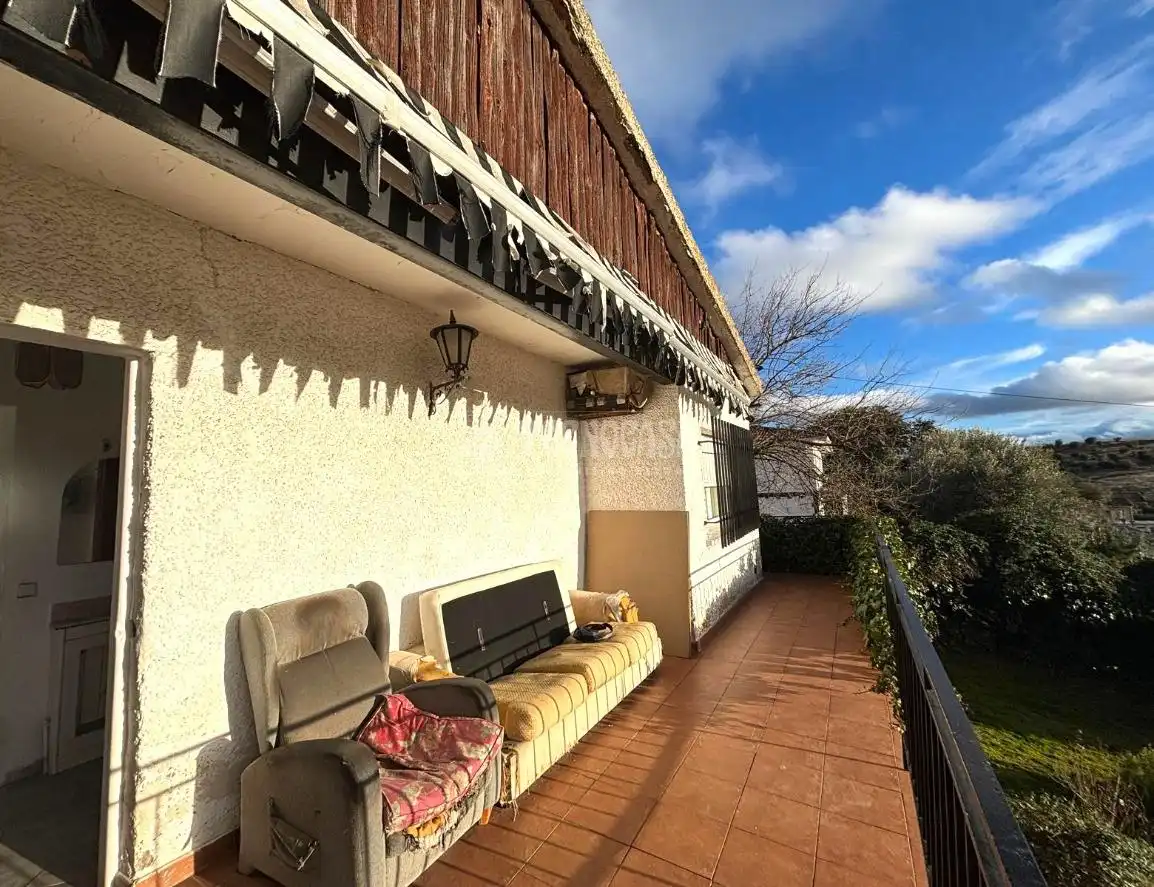 Terrassa de Casa o xalet en venda en El Casar