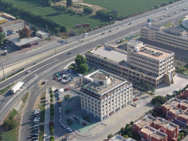 Local comercial en Venta en AVERROES, ED EUROSEVILLA NACIONAL IV en Urbadiez - Entrepuentes