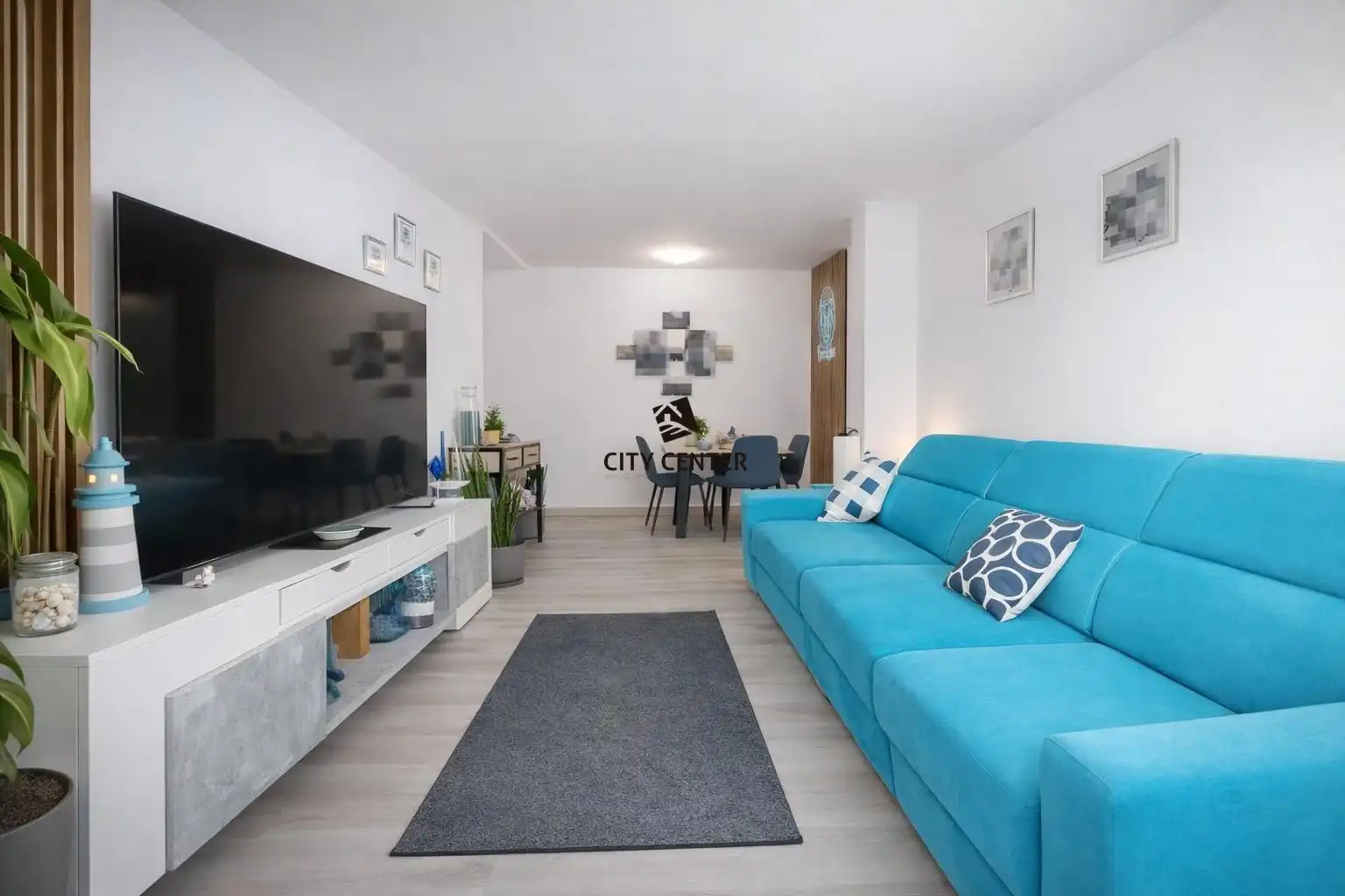 Sala de estar de Piso en venta en Arona con Amueblado, Balcón y Piscina comunitaria