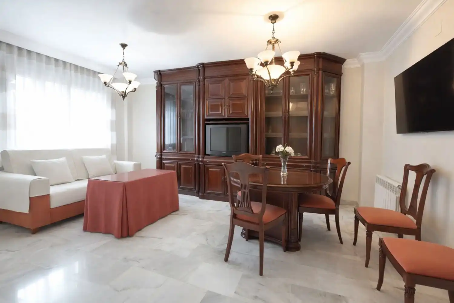 Comedor de Casa o chalet en venta en Cúllar Vega con Calefacción y Trastero