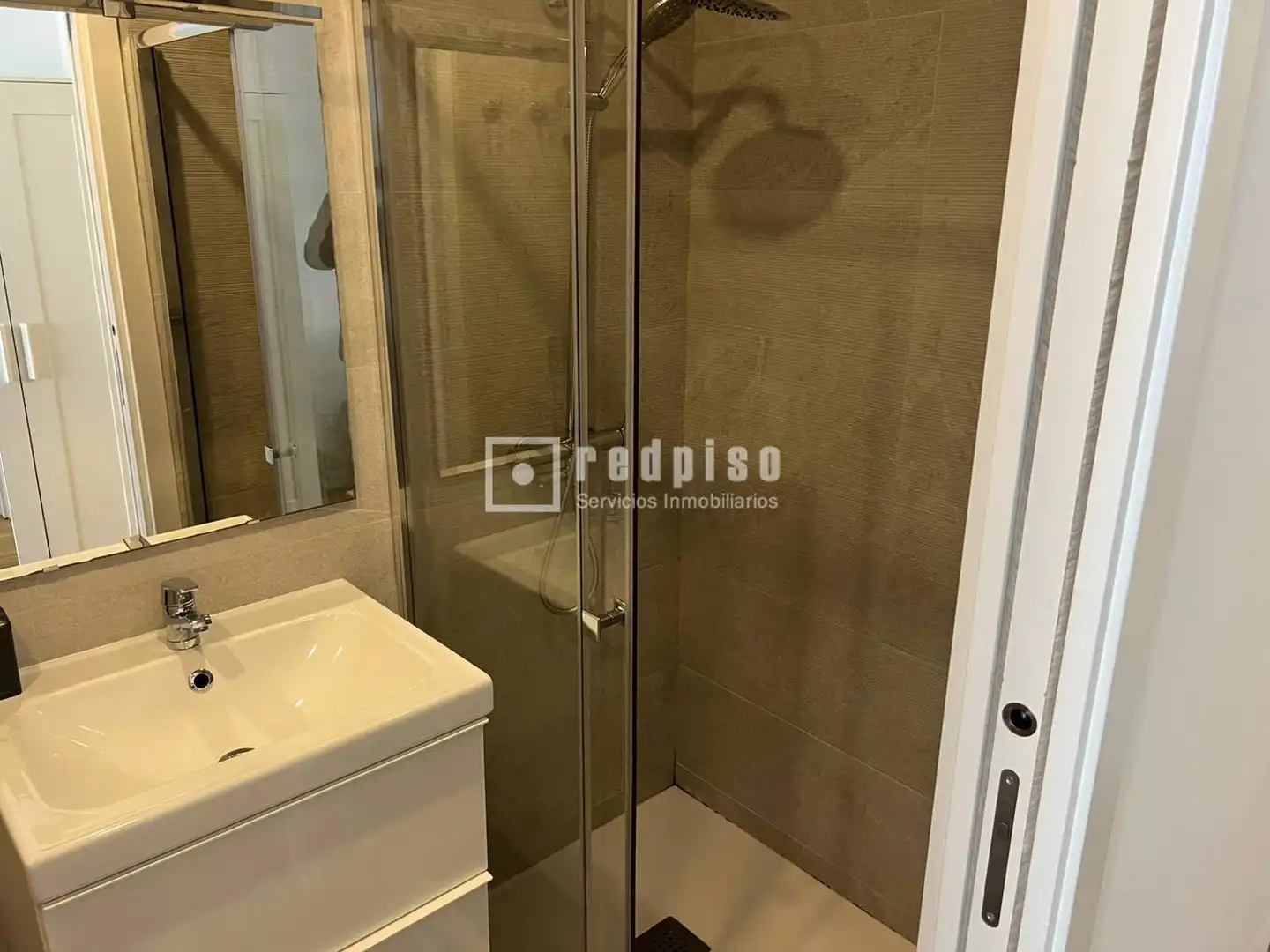 Bany de Estudi en venda en Madrid amb Moblat